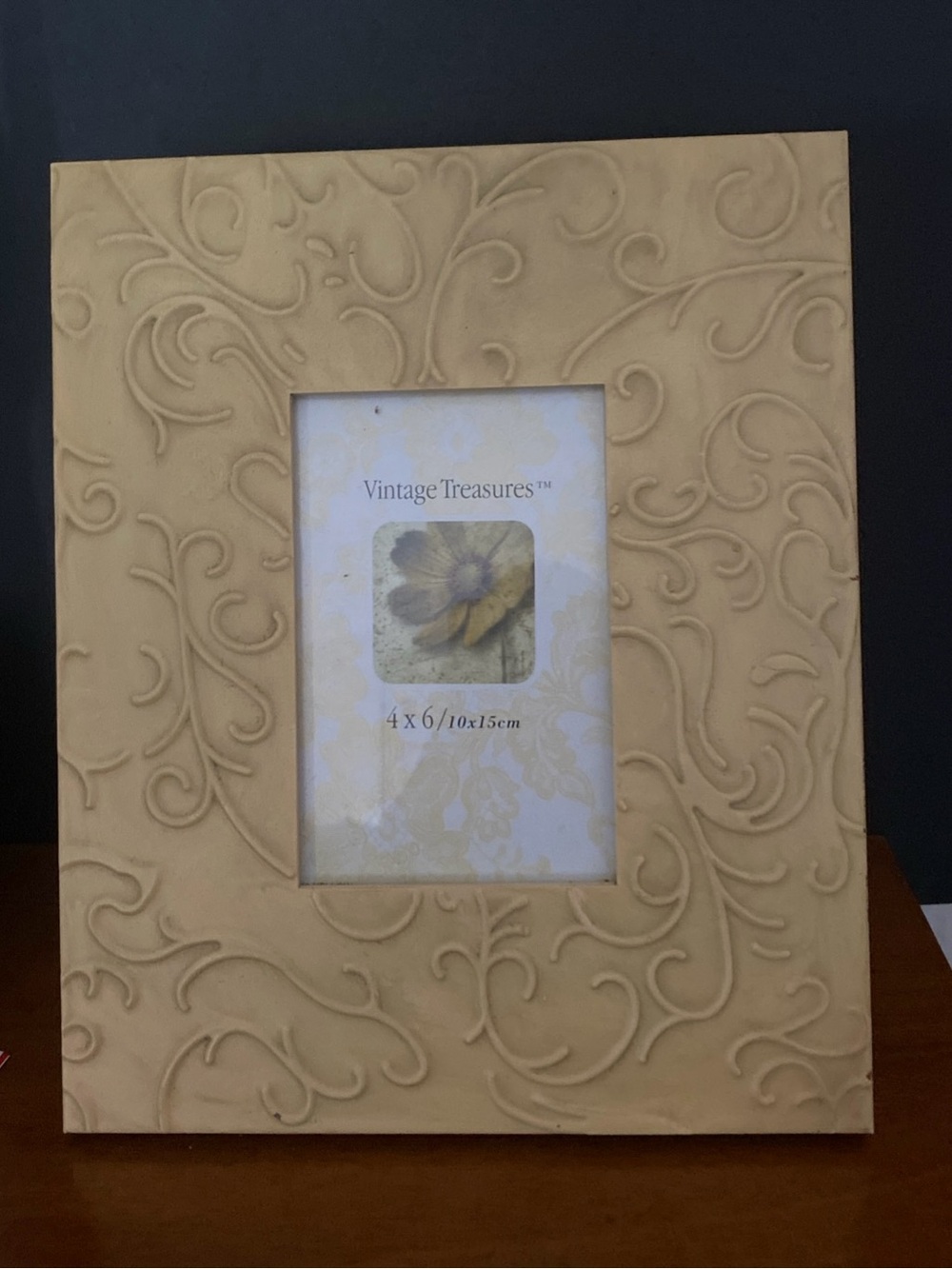Embossed Cream Photo Frame - 4x6